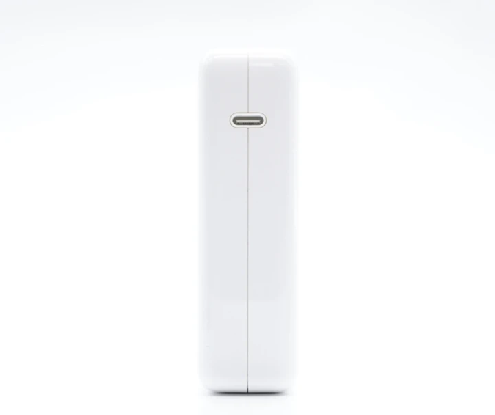 Zasilacz 140w 2.png